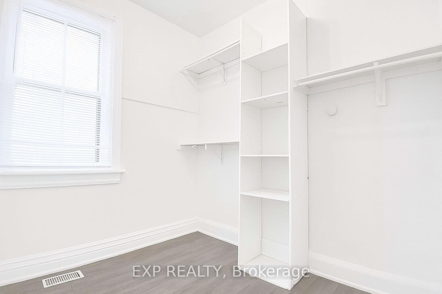 207 Gamble Avenue Unit Main photo 11
