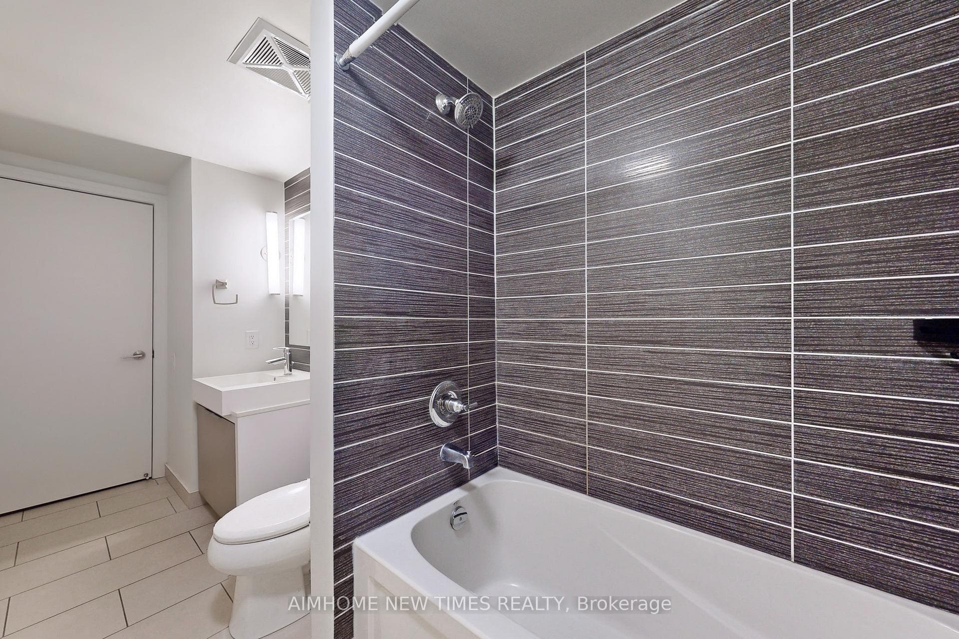5 Hanna Avenue Unit 331 photo 20