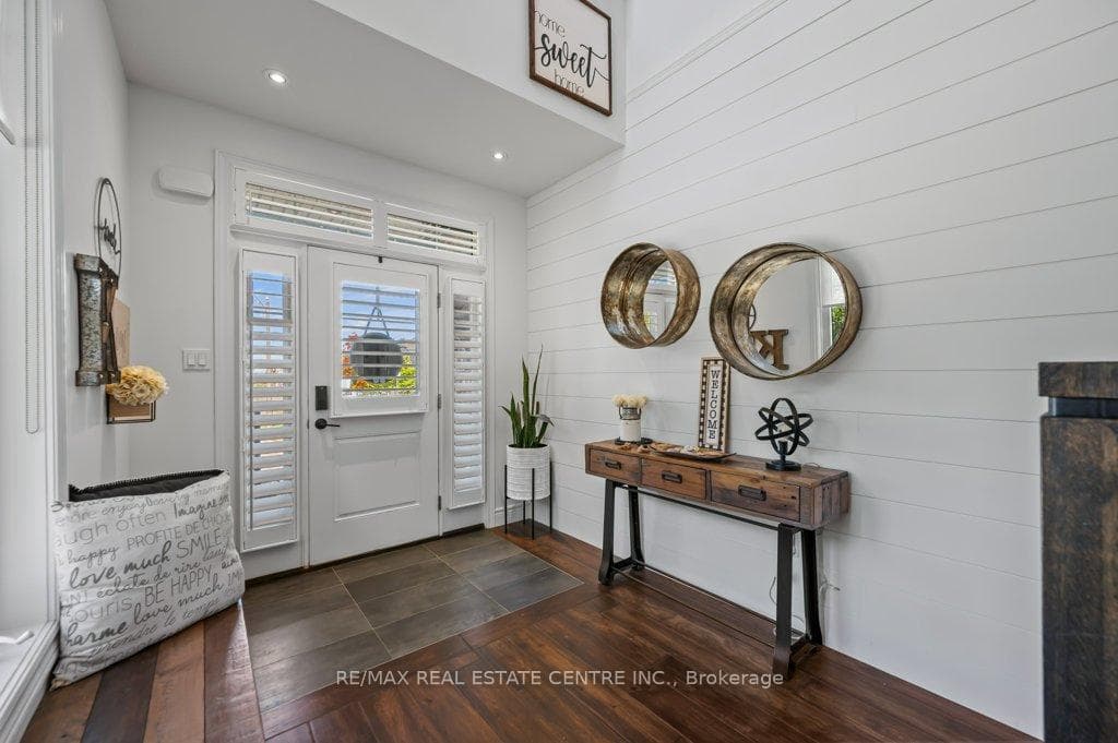 254 Gosling Gardens Unit 19 photo 4