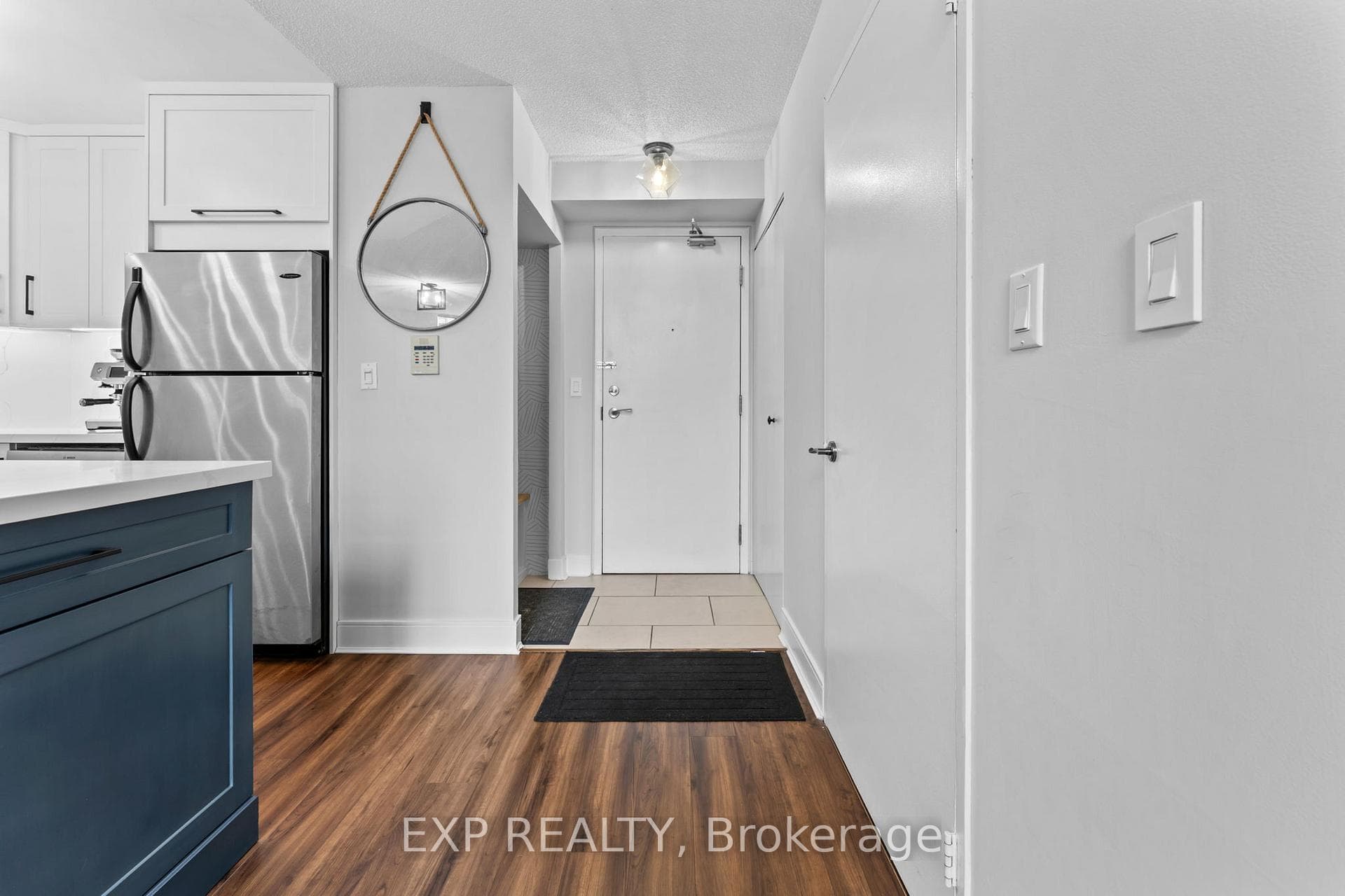 250 Manitoba Street Unit 637 photo 22