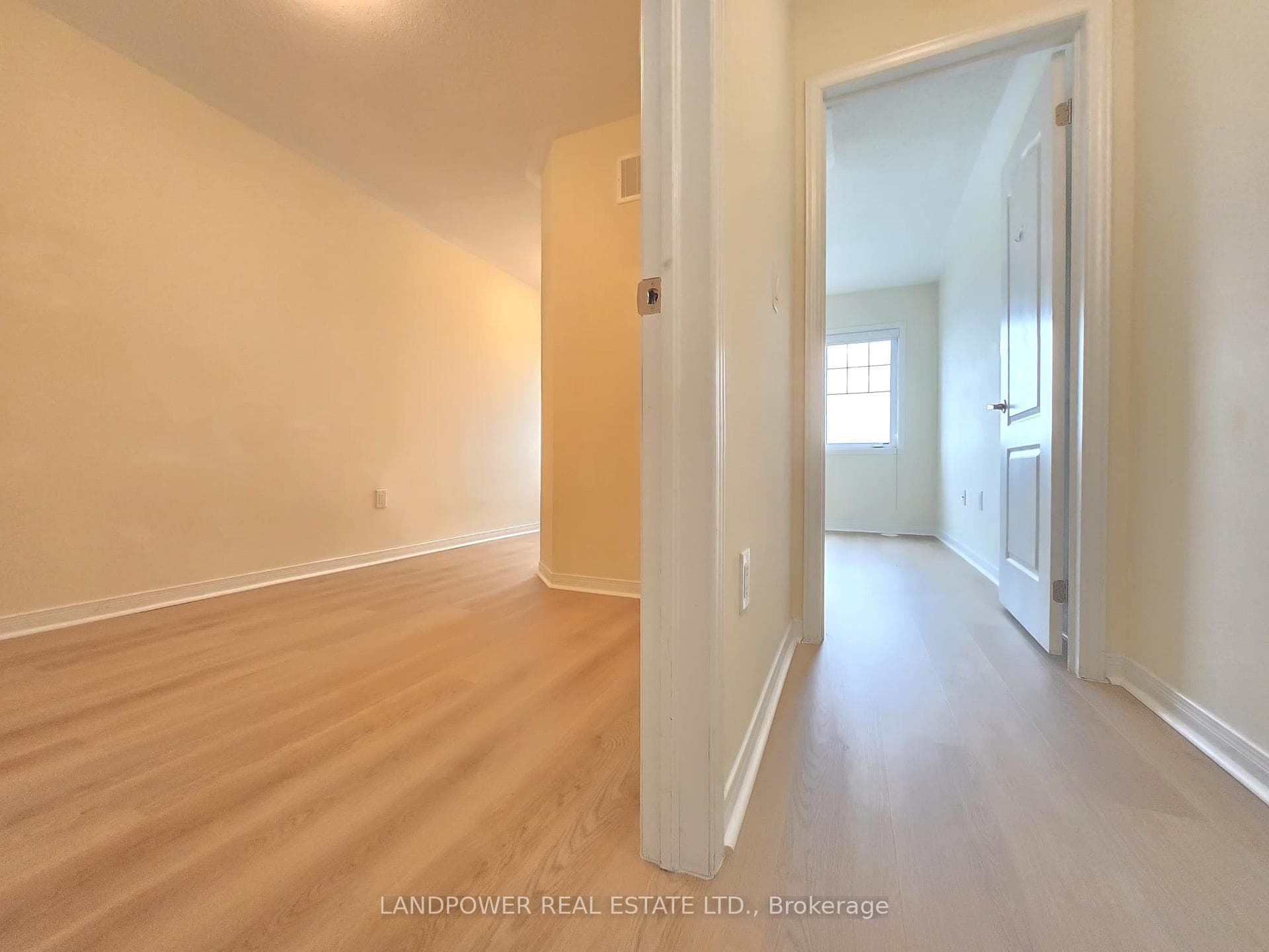 5289 Major Mackenzie Drive photo 16