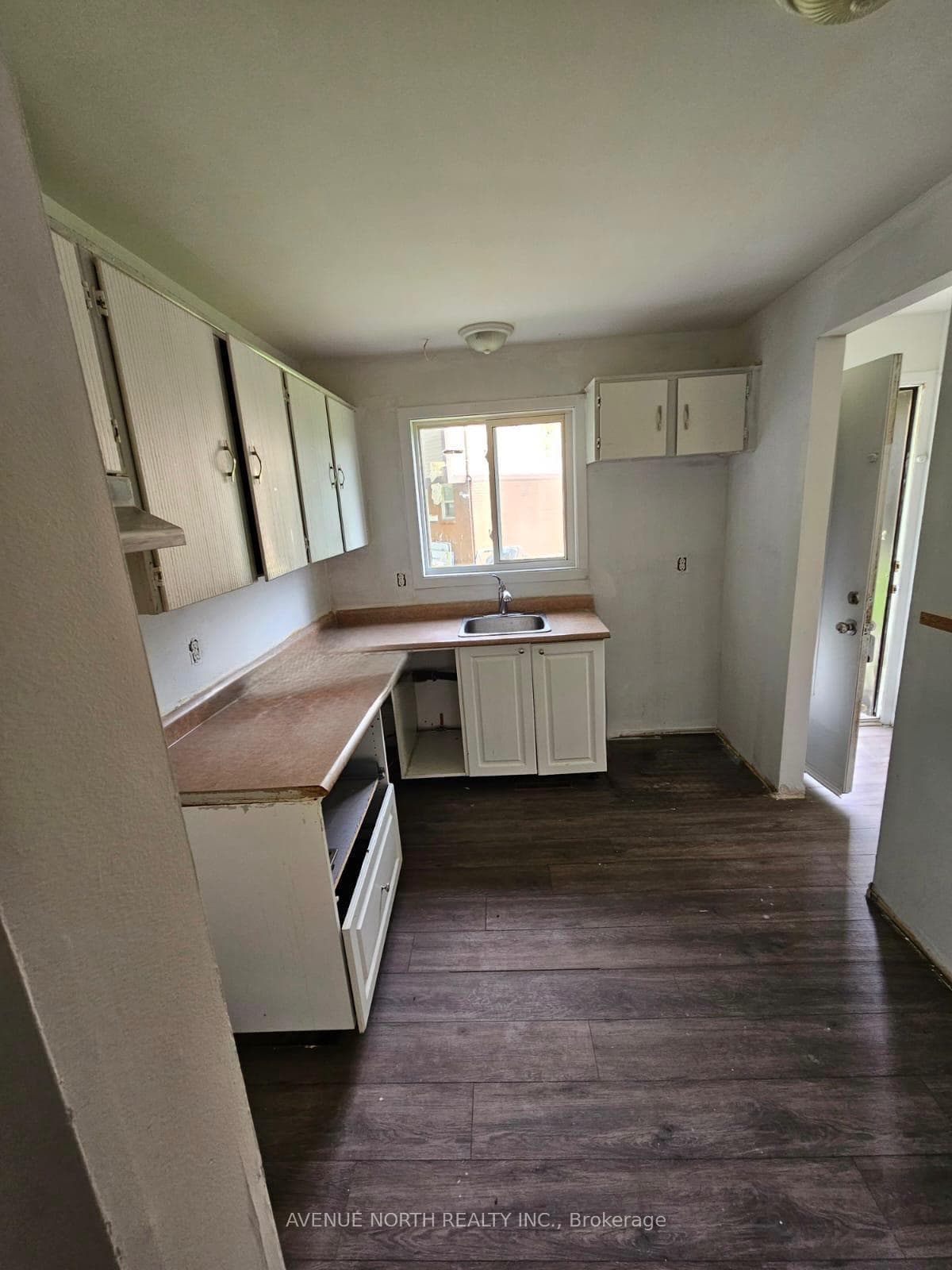 1404 Foxwell Street Unit 1 photo 10