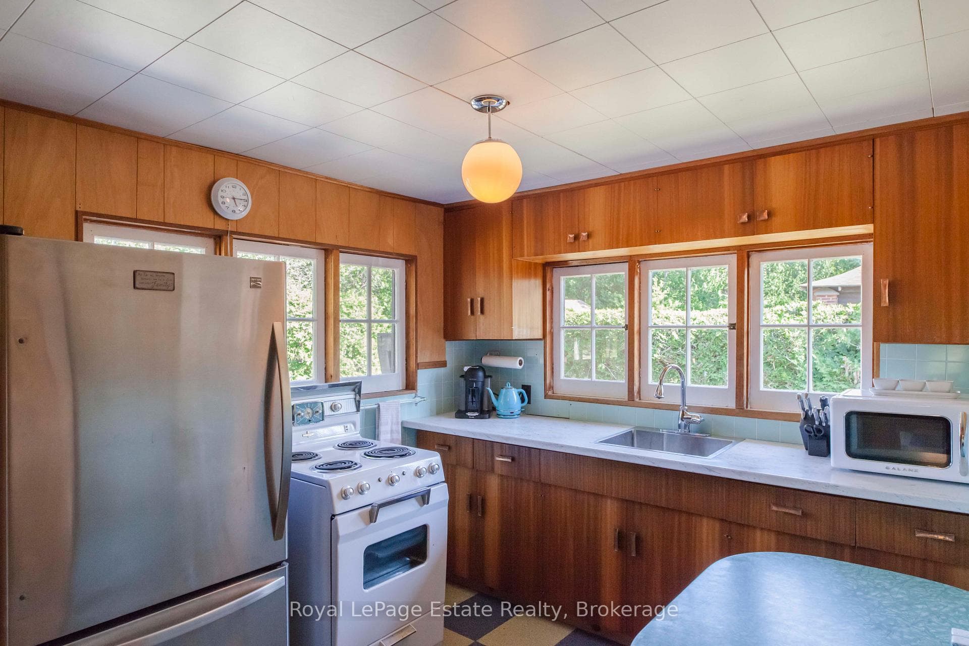 533 Second Avenue photo 35