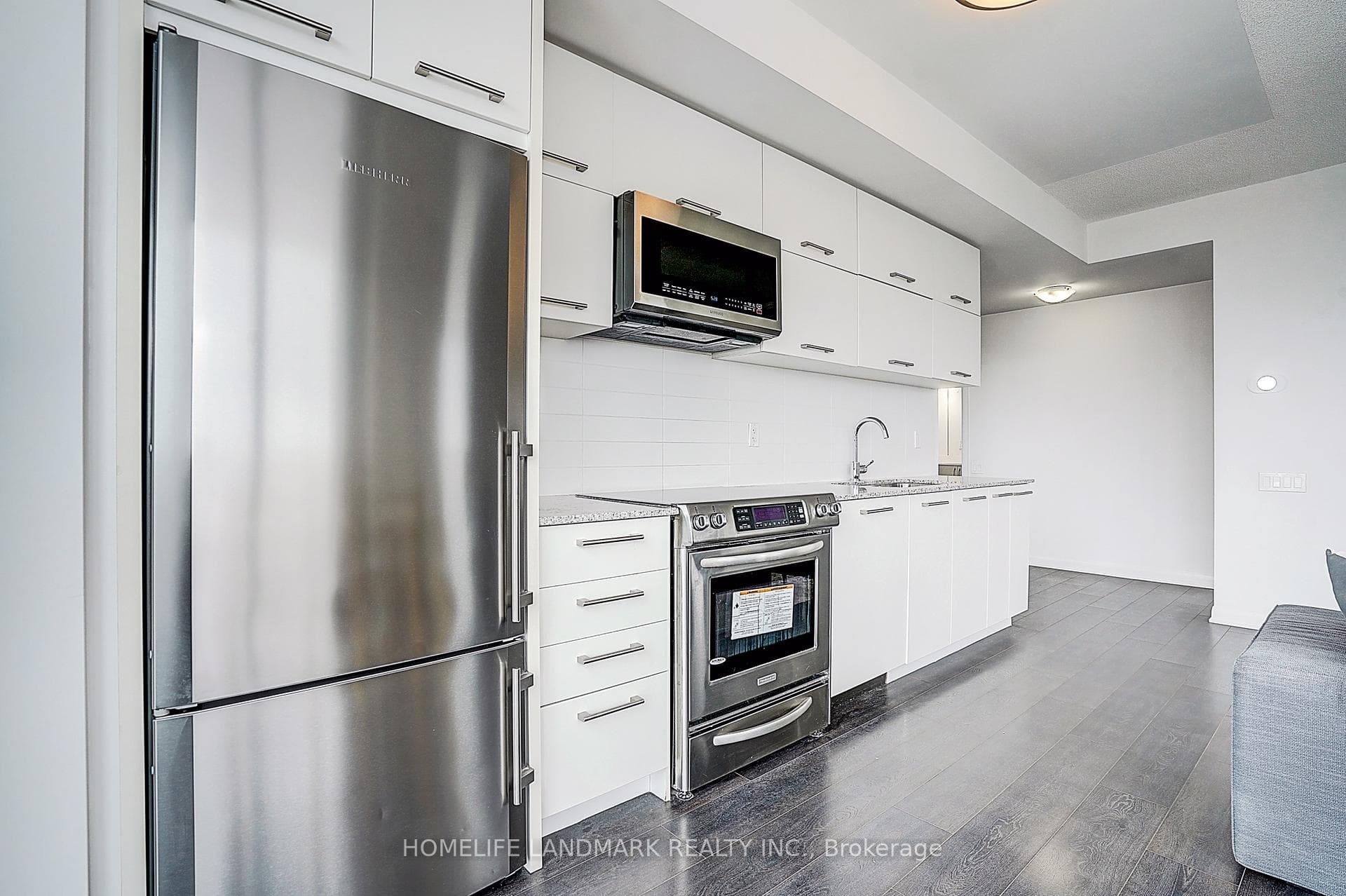 5162 Yonge Street Unit LPH308 photo 14