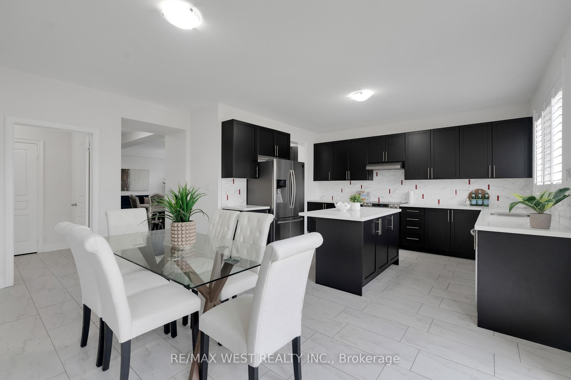 142 Beaconsfield Drive photo 7