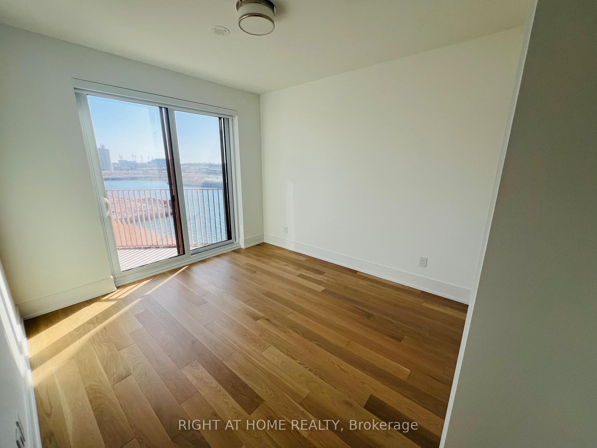 155 Merchants' Wharf N/A Unit 510 photo 27