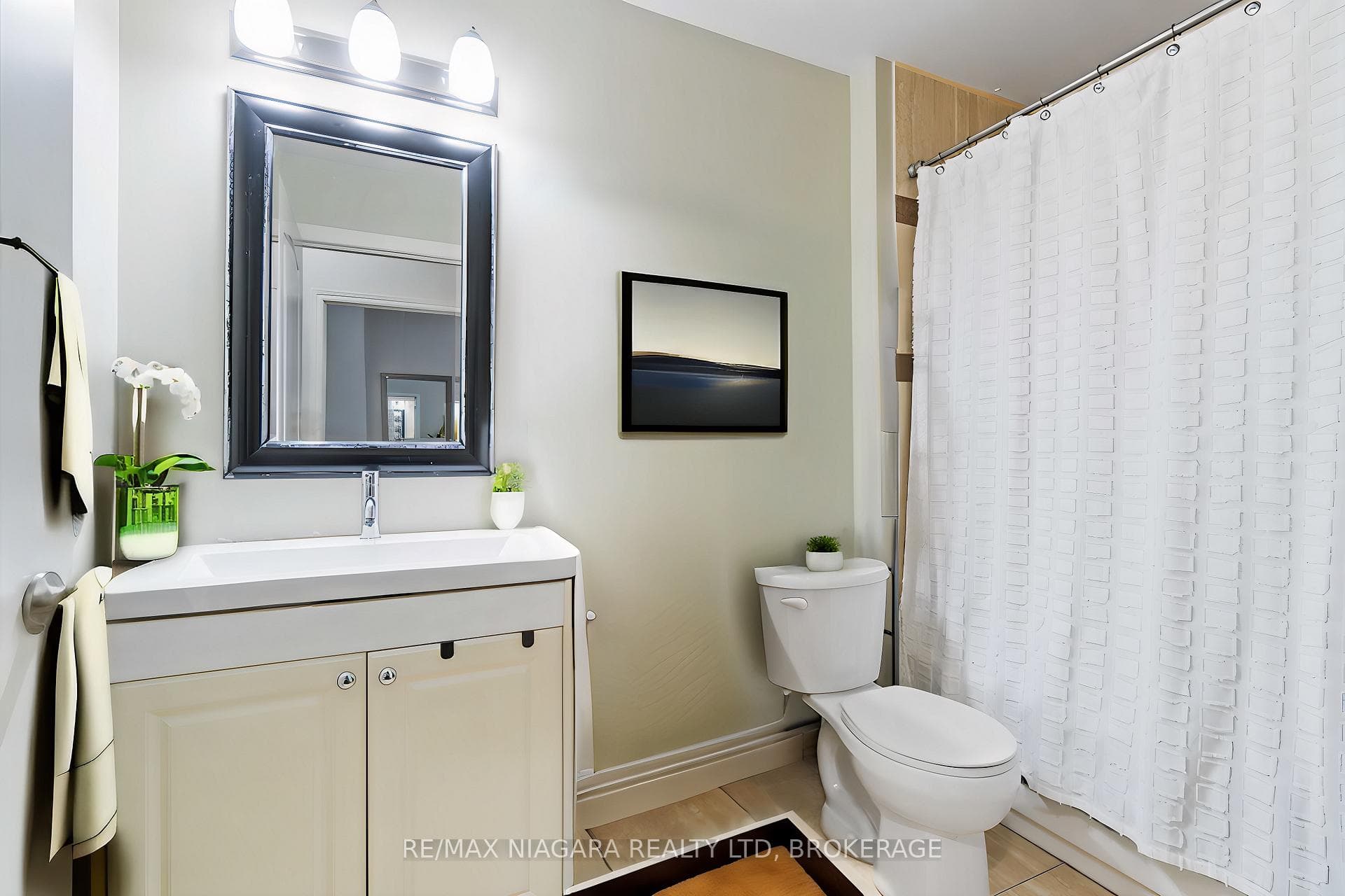 8111 Forest Glen Drive Unit 132 photo 8