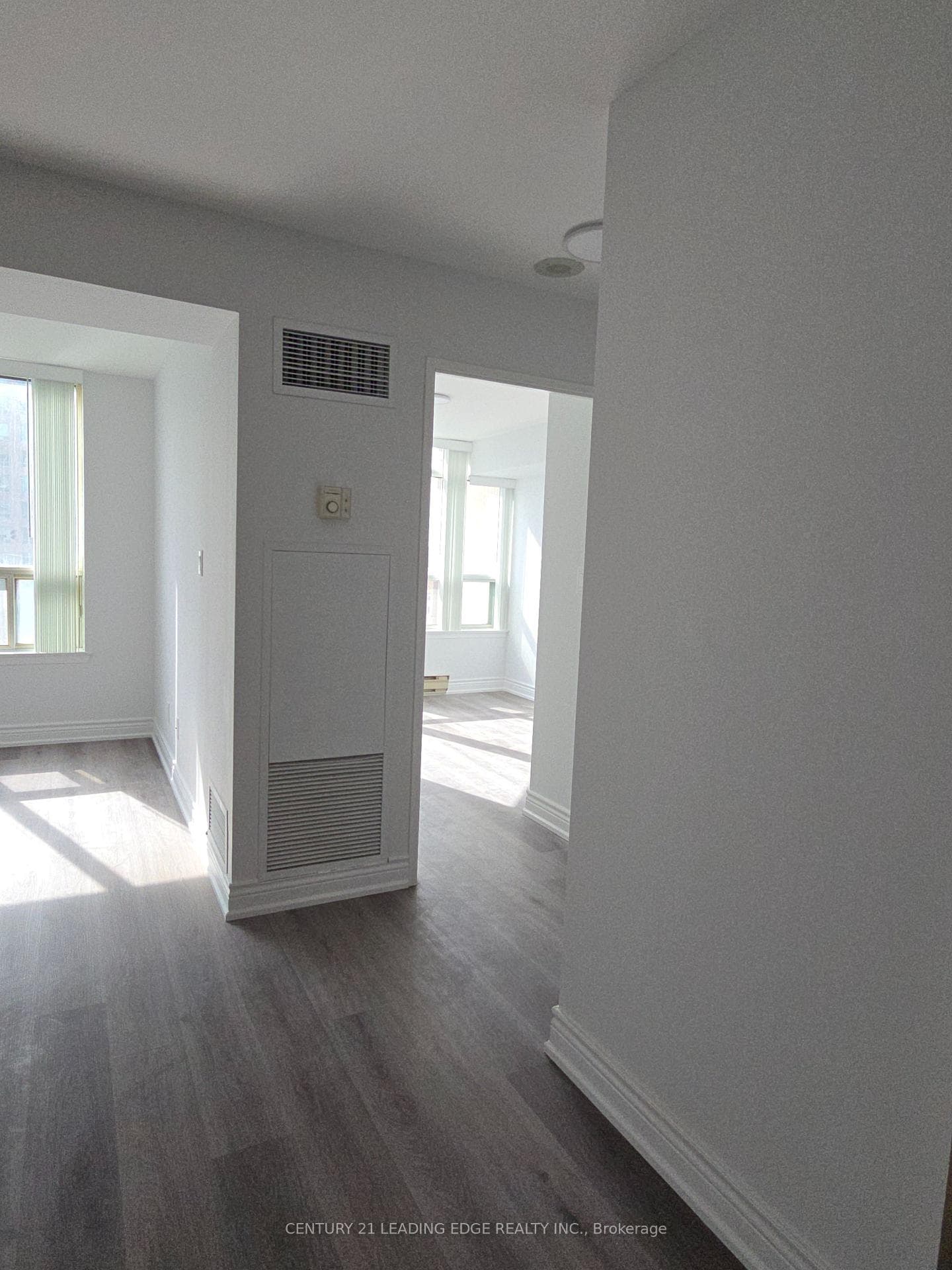 88 Corporate Drive Unit 1107 photo 3