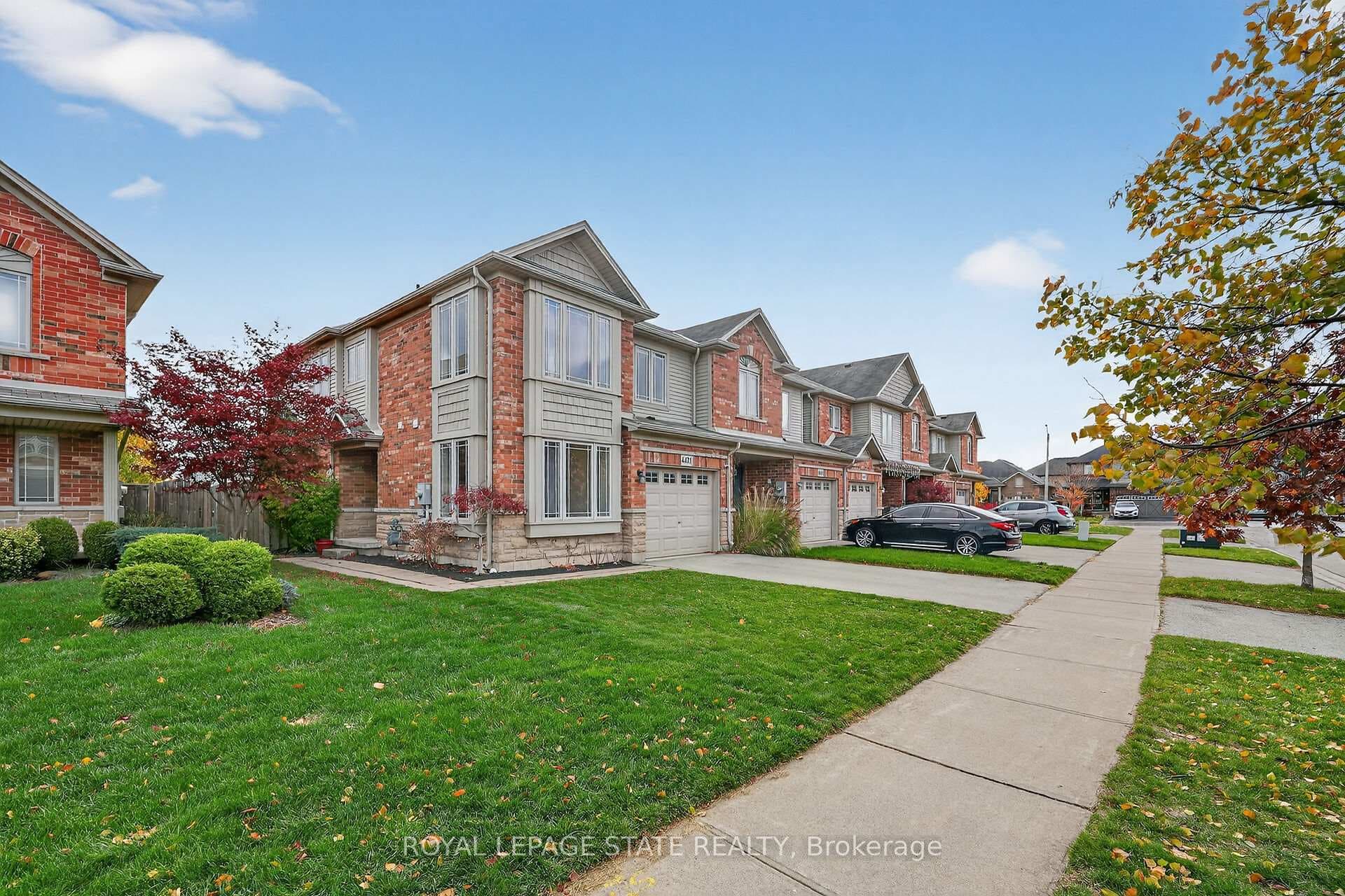 4471 Comfort Crescent photo 2