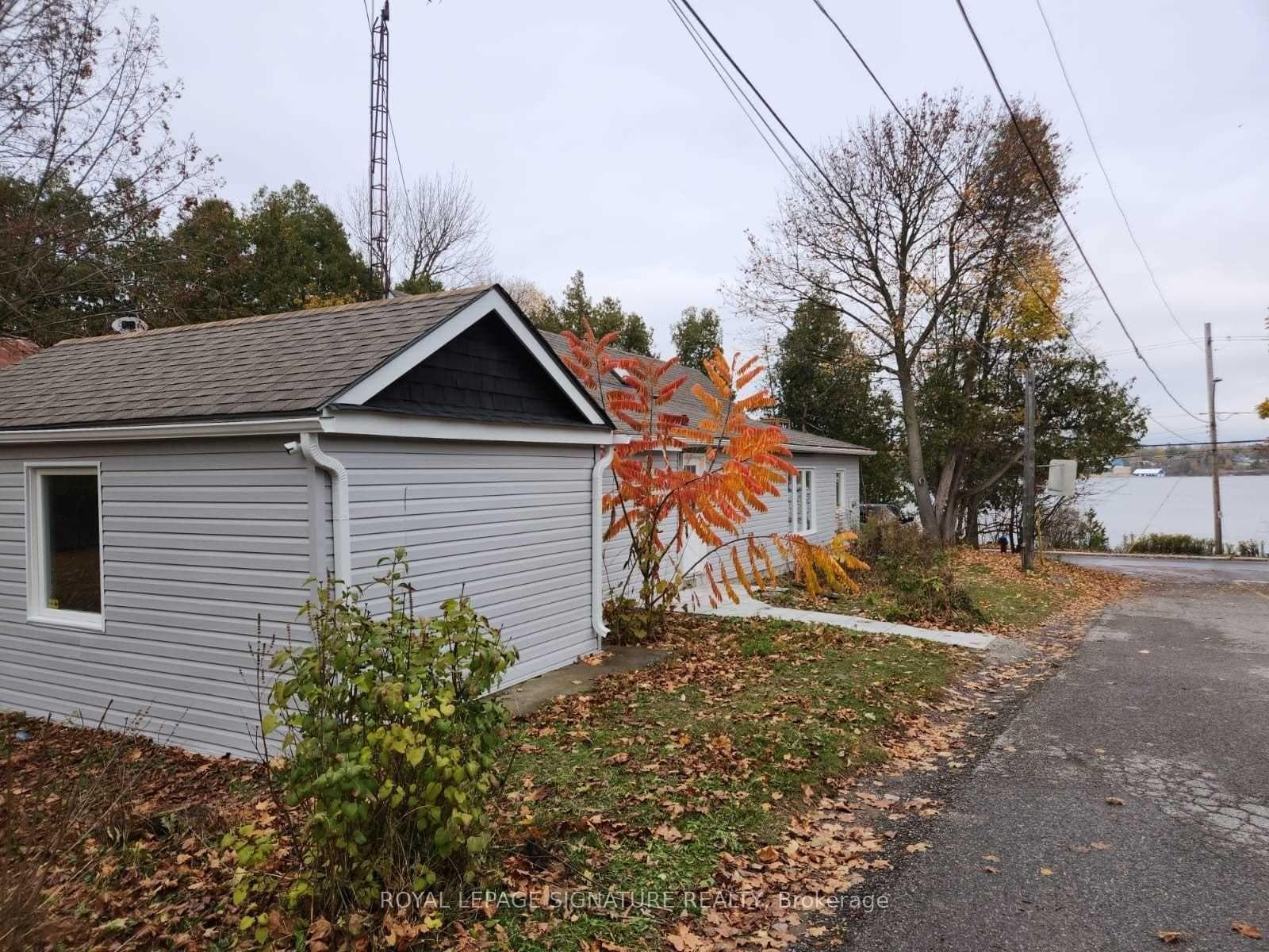 5749 Lakeshore Road Unit 3 photo 17
