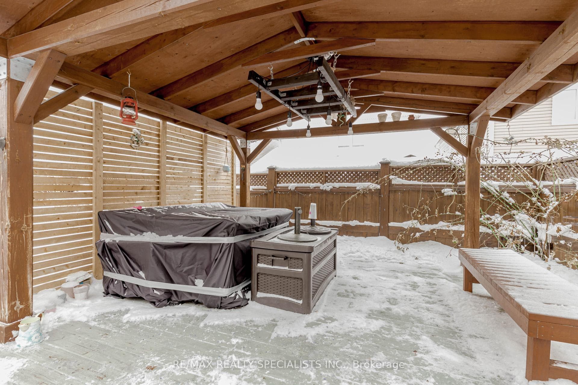 73 Holland Circle photo 42