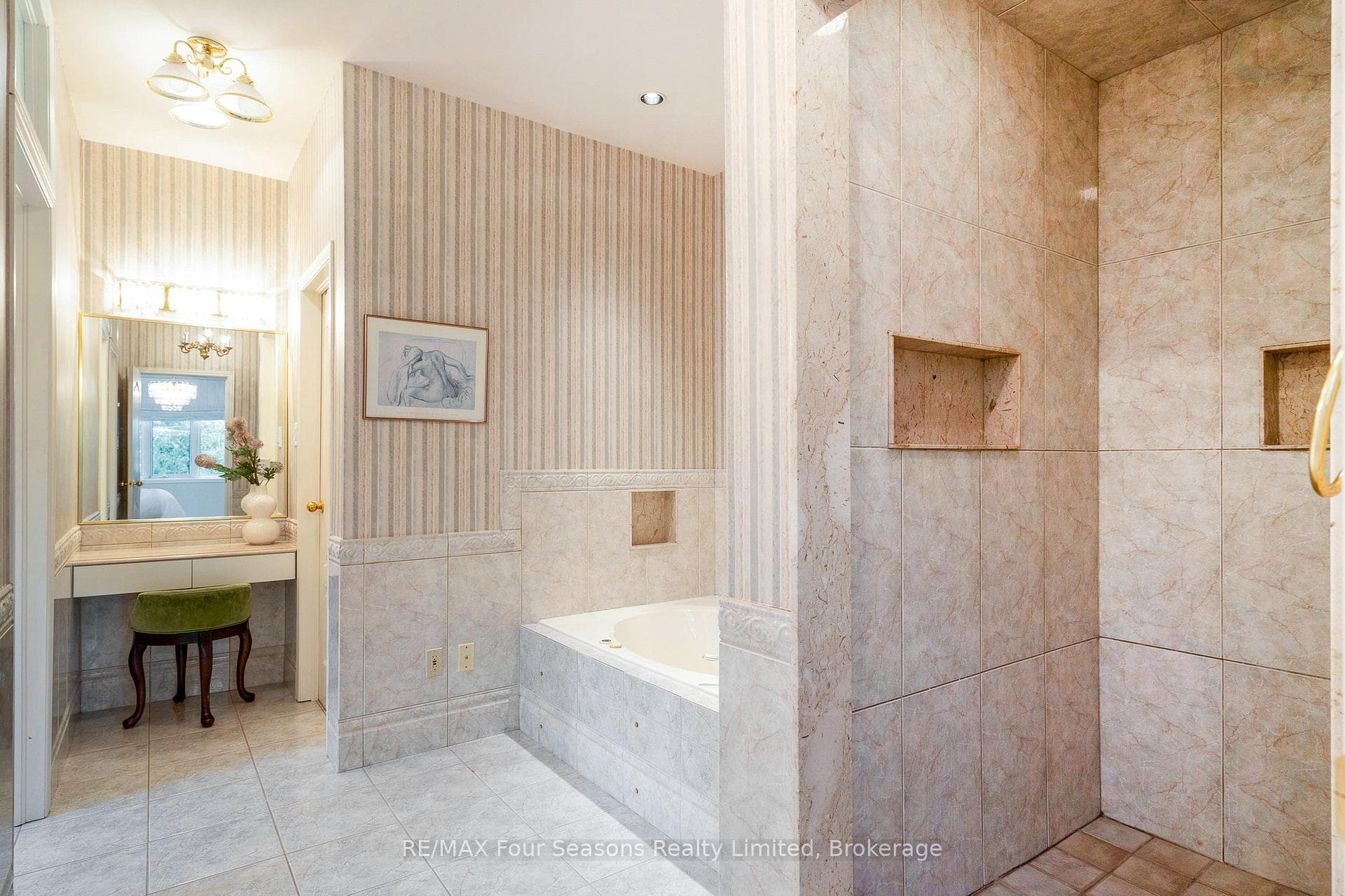149 Aspen Way photo 23