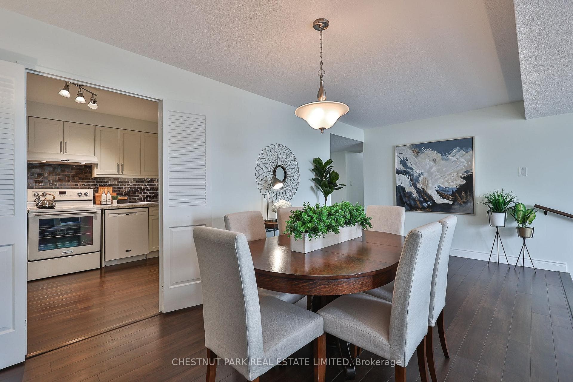2185 Marine Drive Unit 503 photo 6