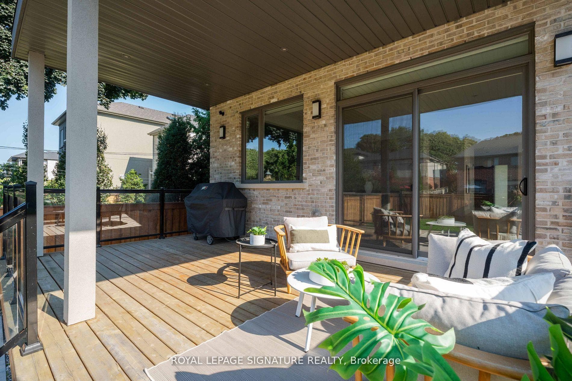 34 Edgecroft Road photo 42
