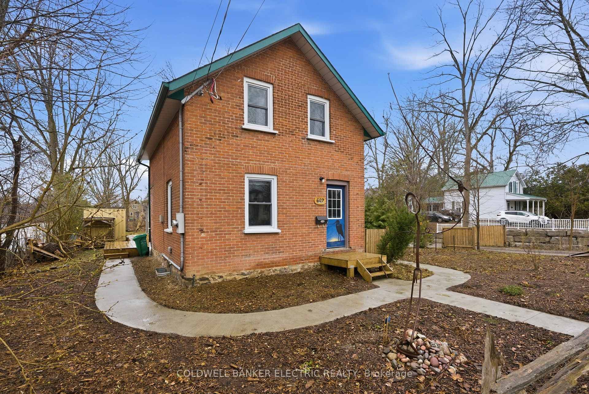607 Armour Road photo 1