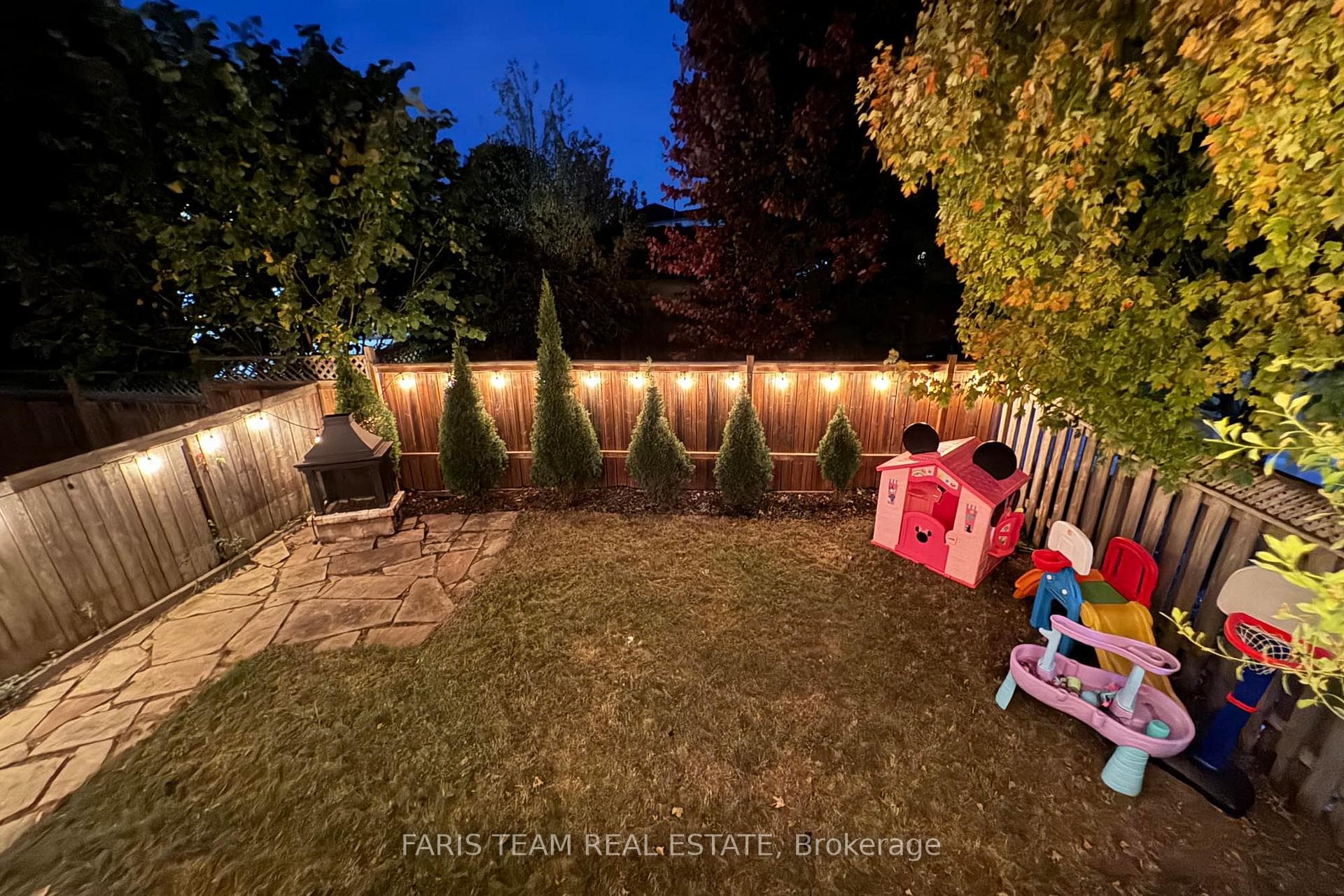 114 Athabaska Road photo 22