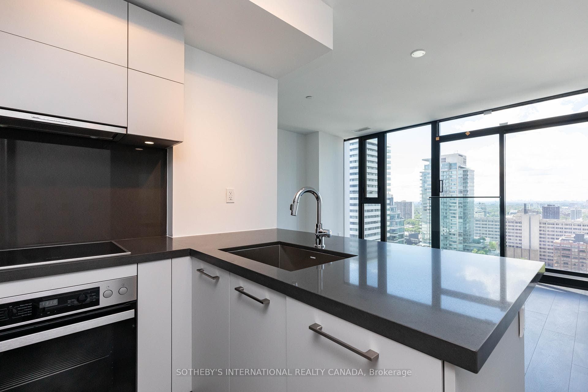 188 Cumberland Street Unit 2510 photo 7