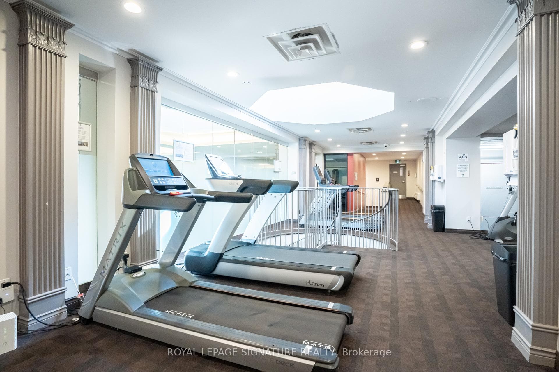 2287 Lake Shore Boulevard Unit 1006 photo 23