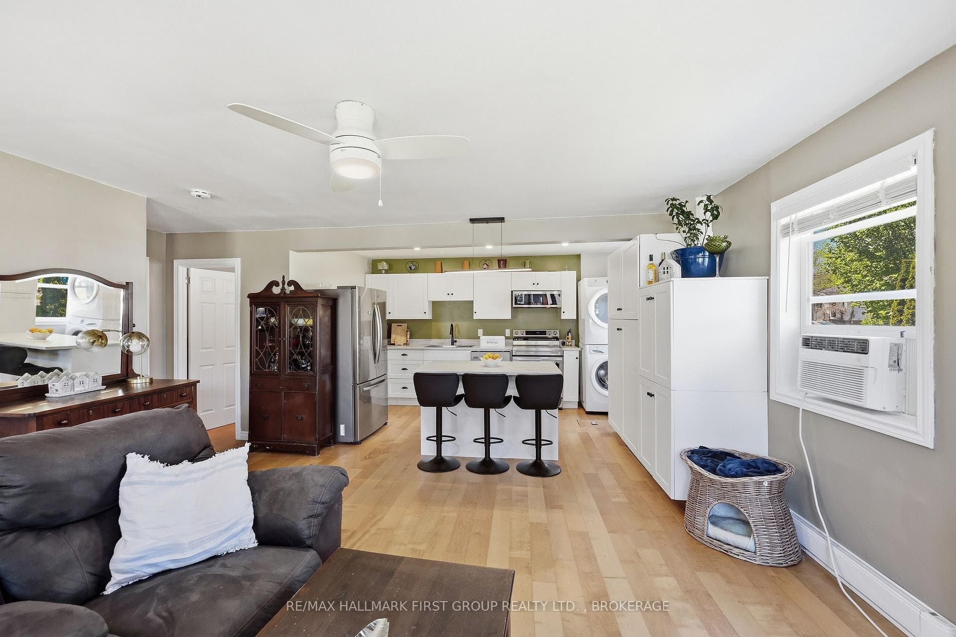 488 Nelson Street photo 10