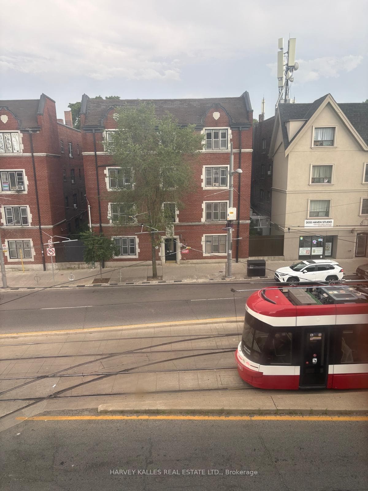 930 St Clair Avenue Unit 301 photo 1