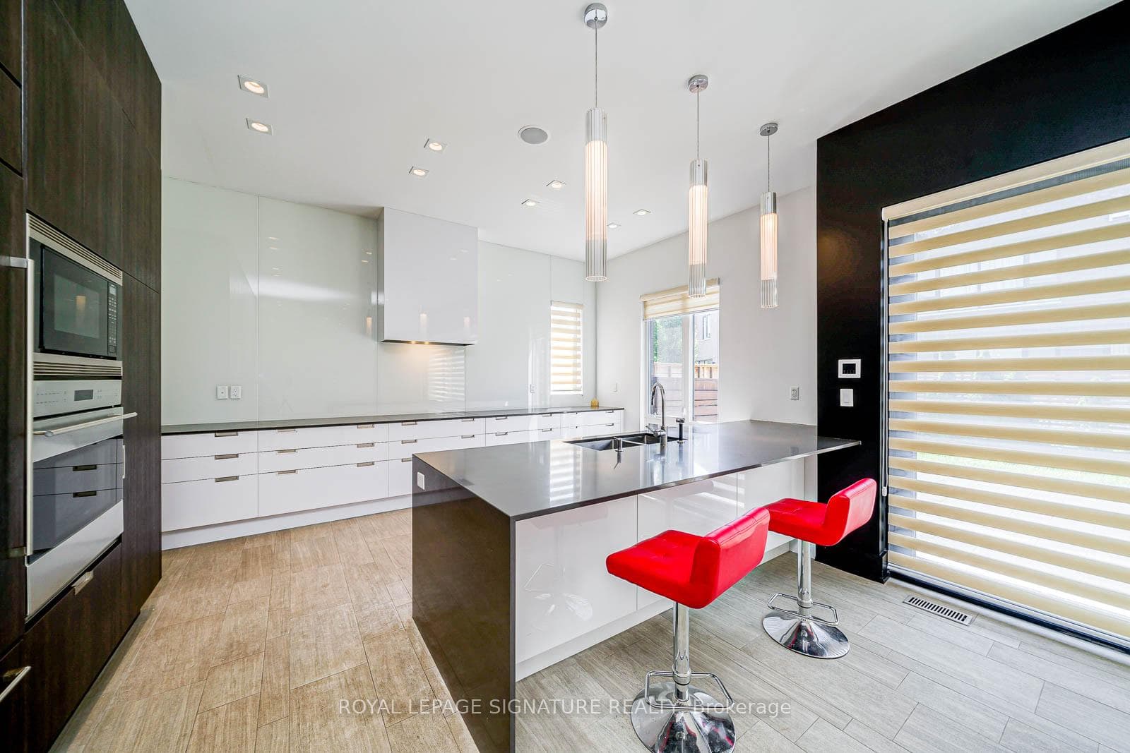50 Page Avenue photo 10