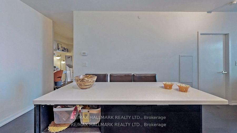 21 Widmer Street Unit 1804 photo 7