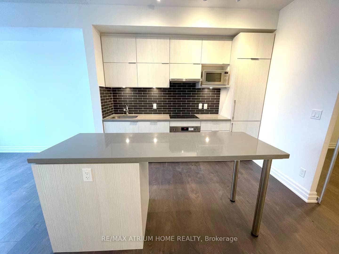10 Rouge Valley Drive Unit 1306 photo 7