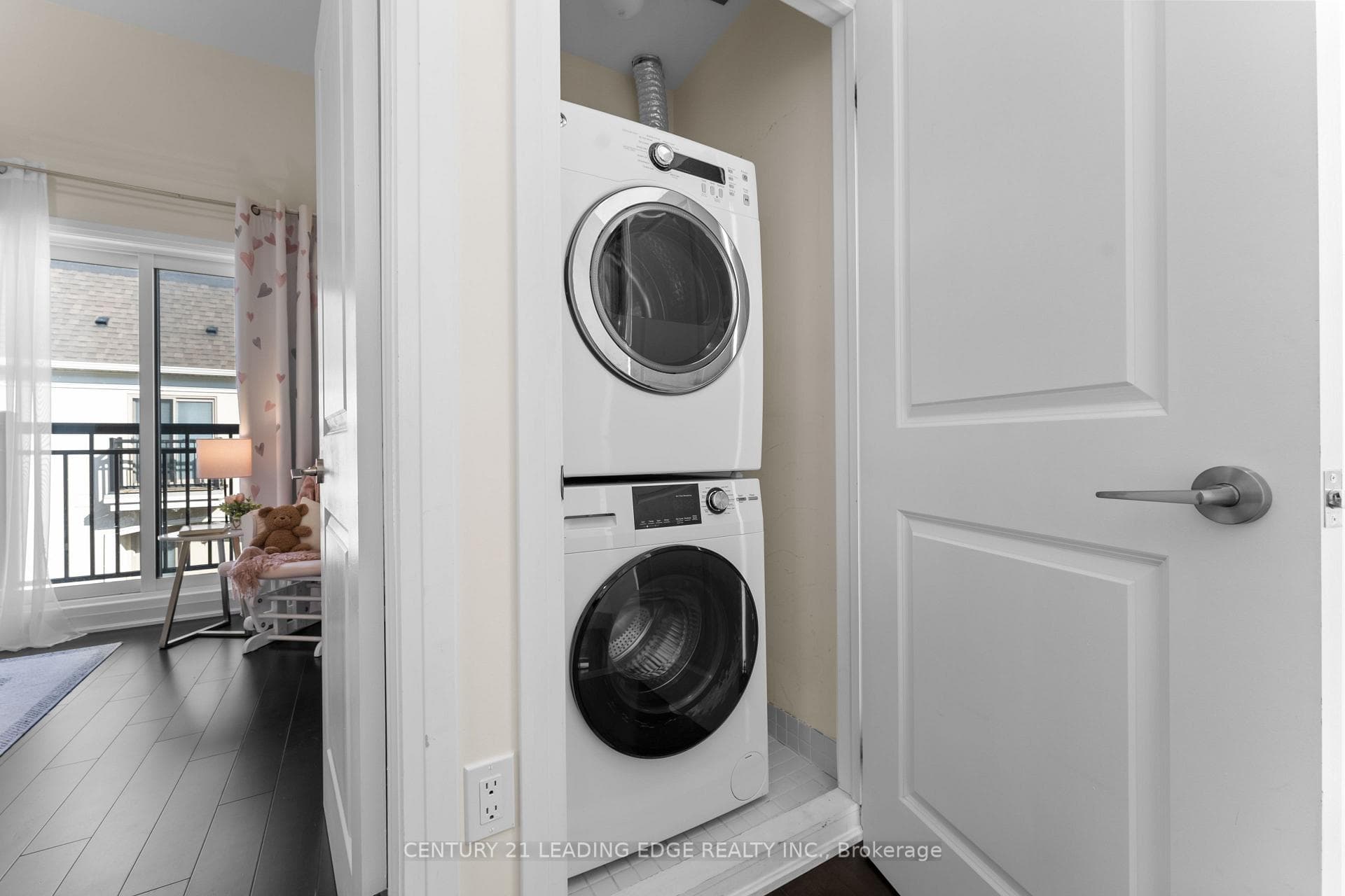 3077 Cawthra Road Unit 18 photo 23