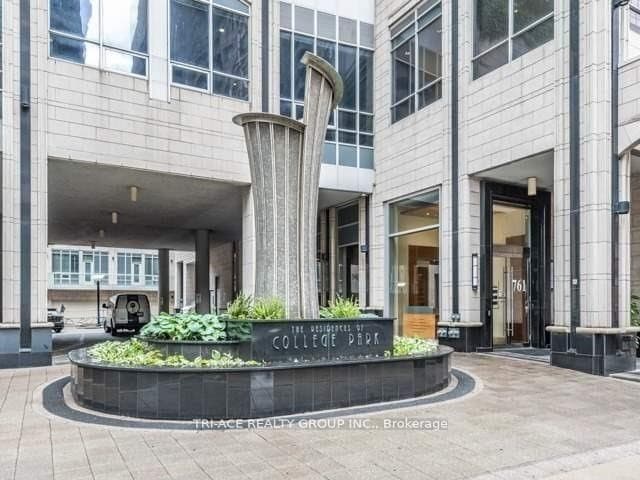 761 Bay Street Unit 3501 photo 3