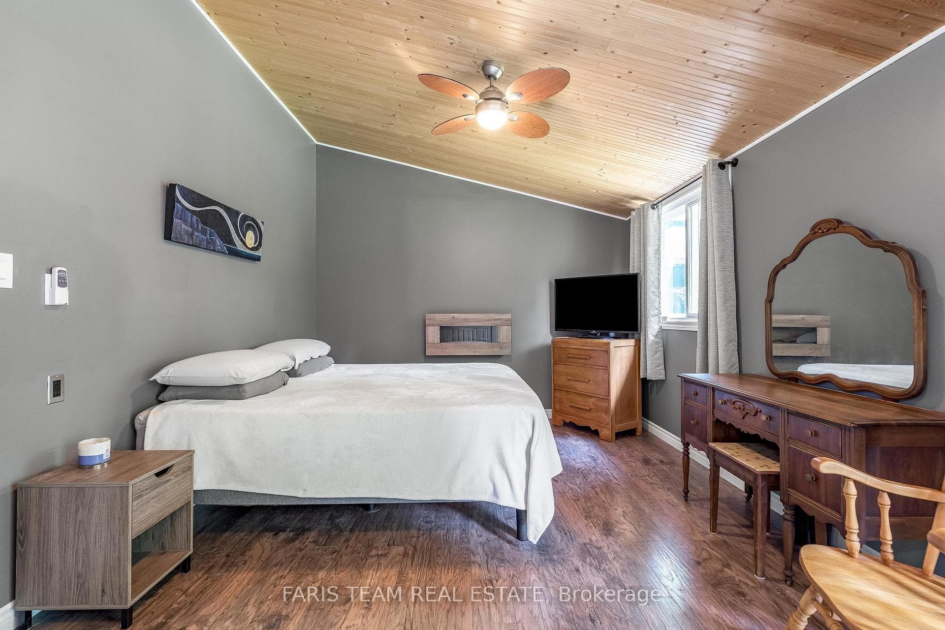 107 Timcourt Drive photo 13