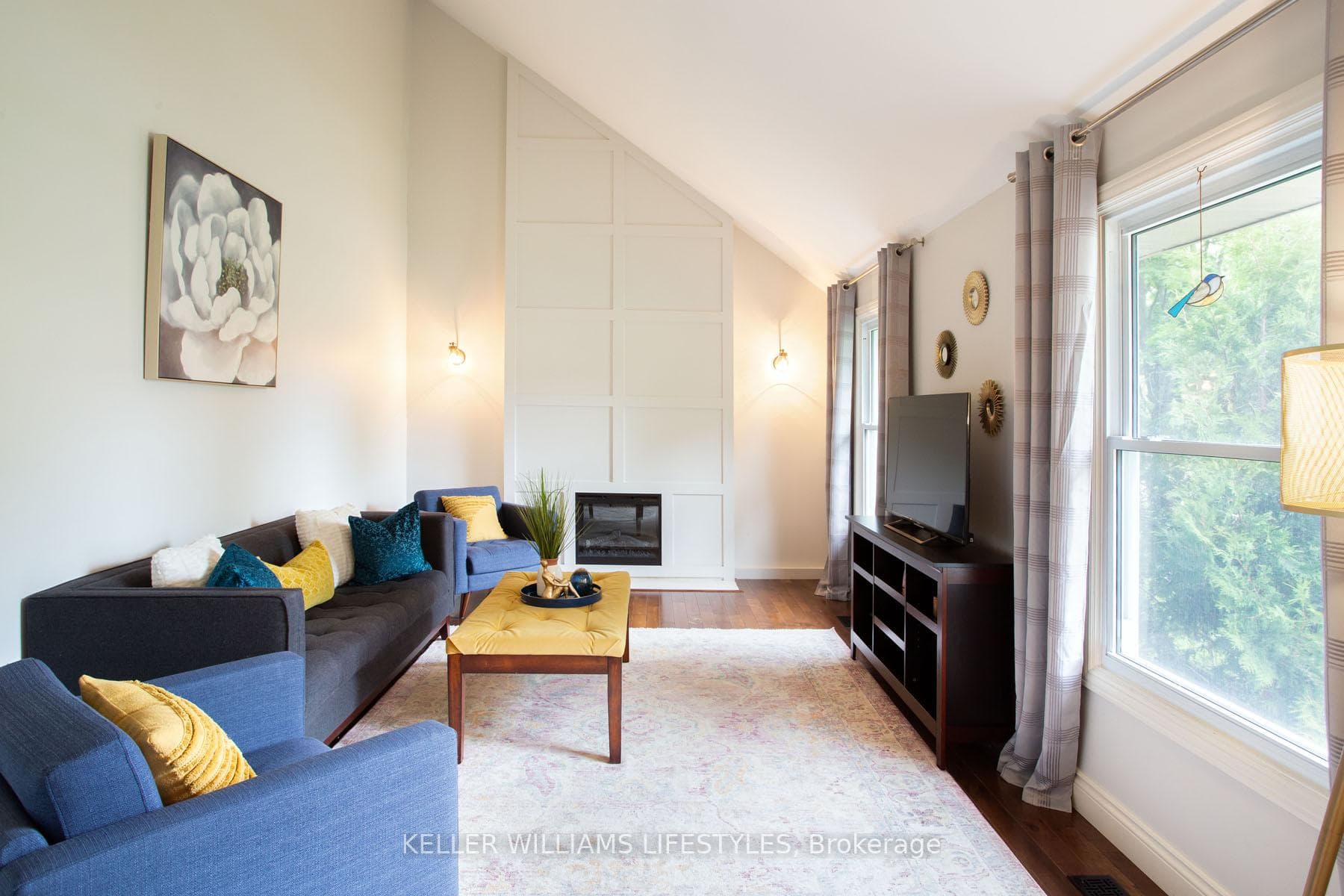 3 Pinegrove Crescent photo 9