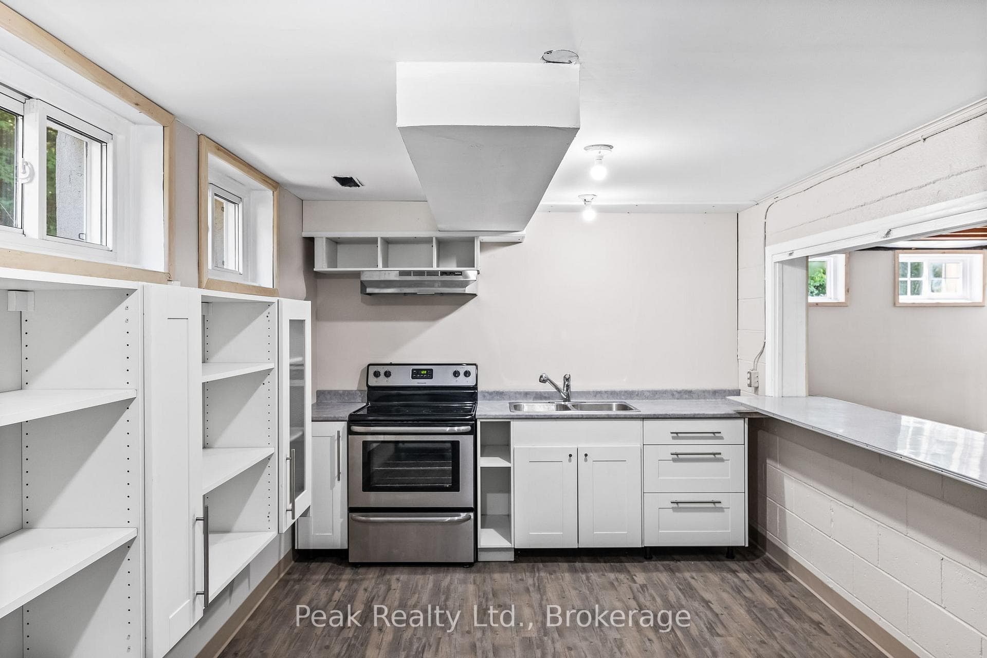1812 Frontenac Road photo 38