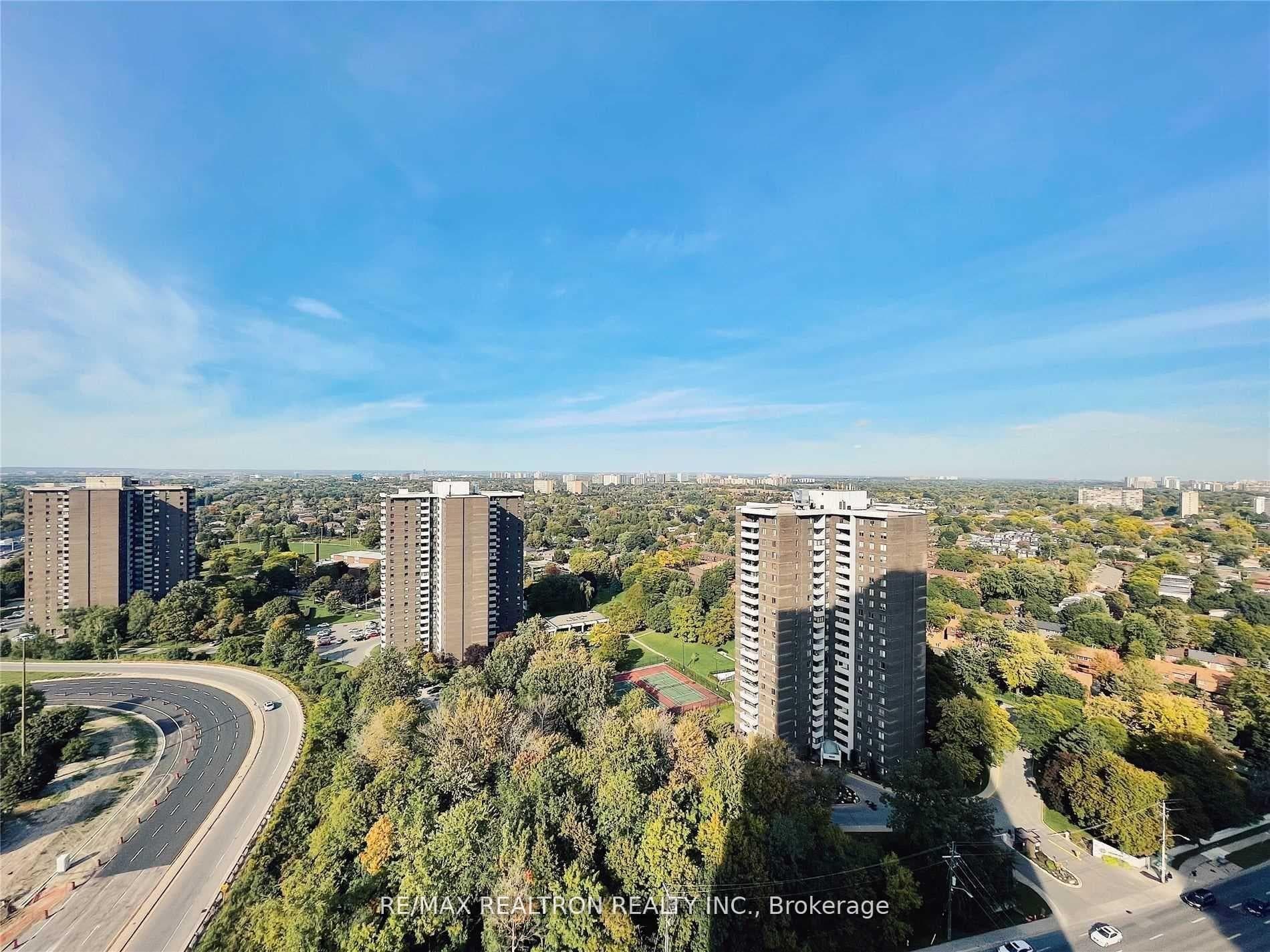 2015 Sheppard Avenue Unit 2406 photo 13