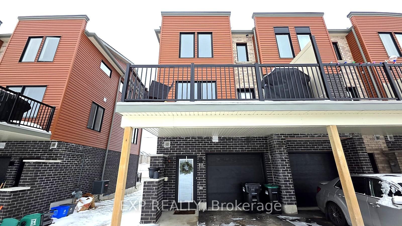 111 Fairlane Avenue photo 3