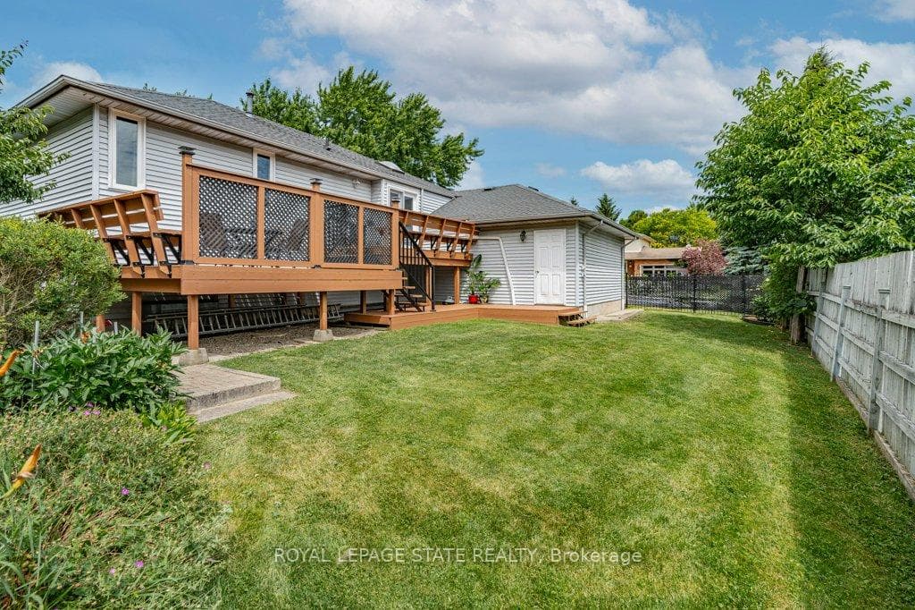 48 McMaster Drive photo 34