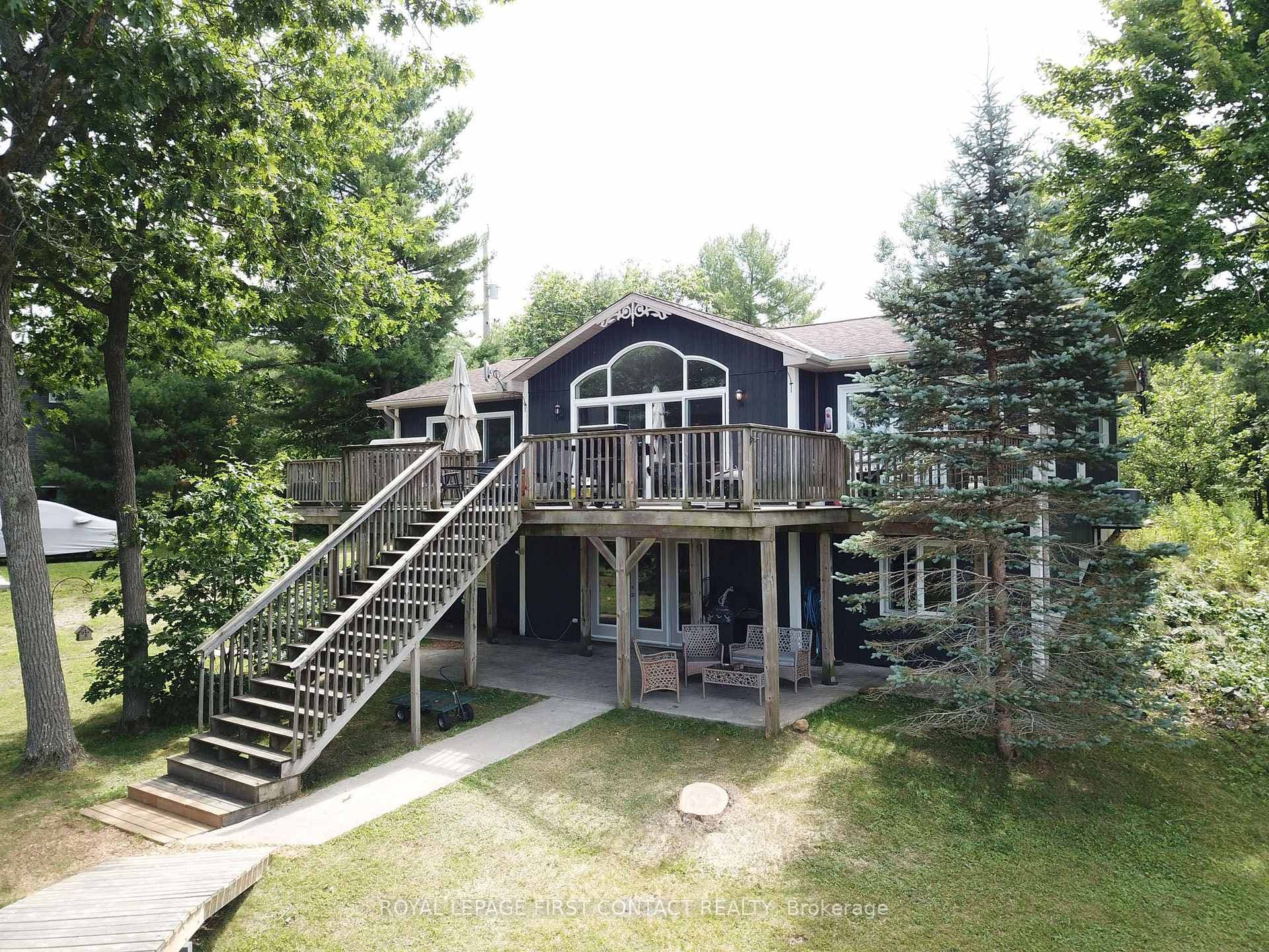 190 South Shore Road photo 2