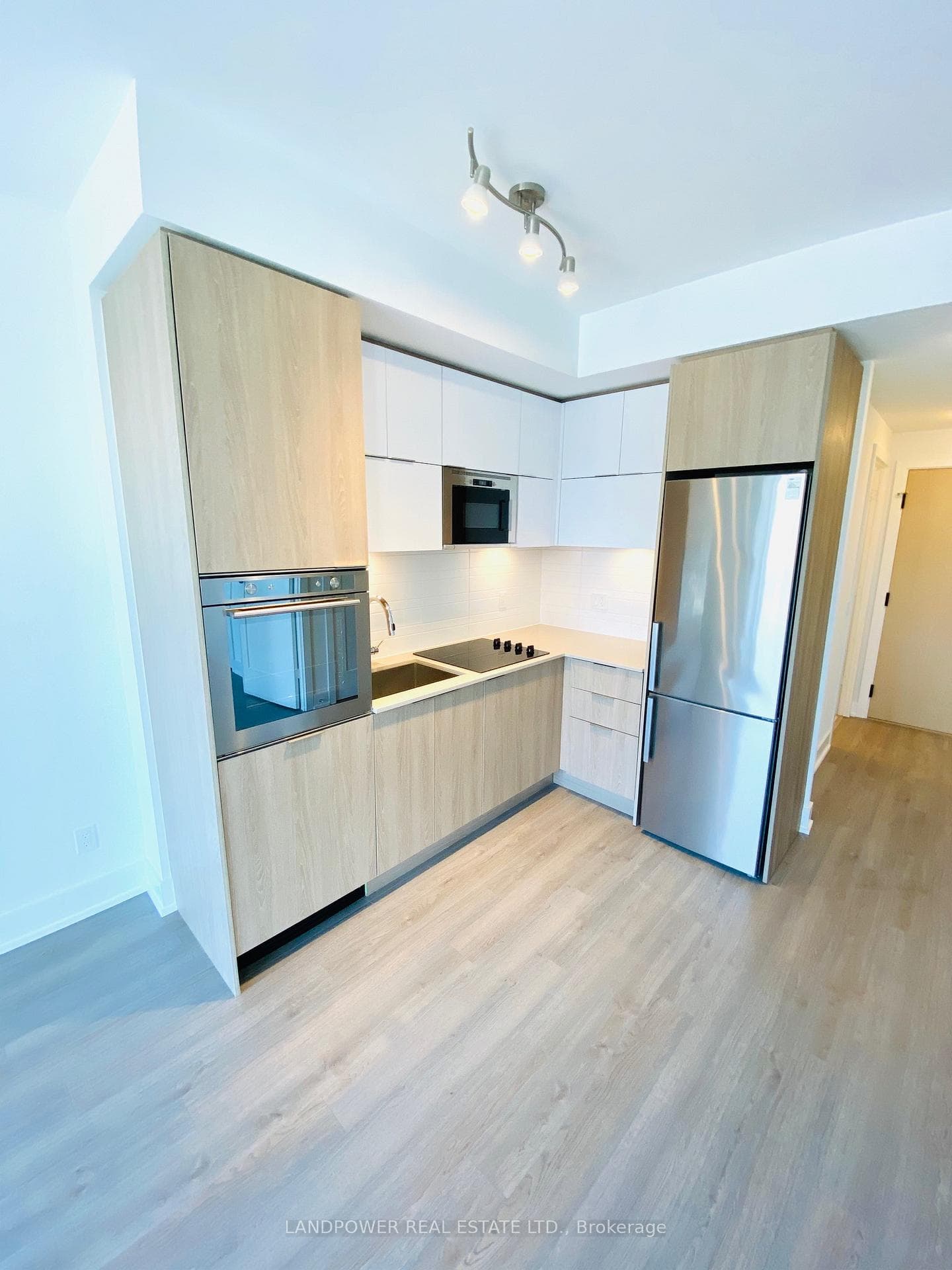 1 Belsize Drive Unit 209 photo 6
