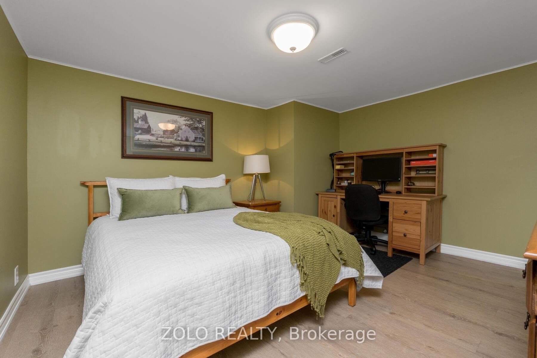 55 Charles Street photo 28