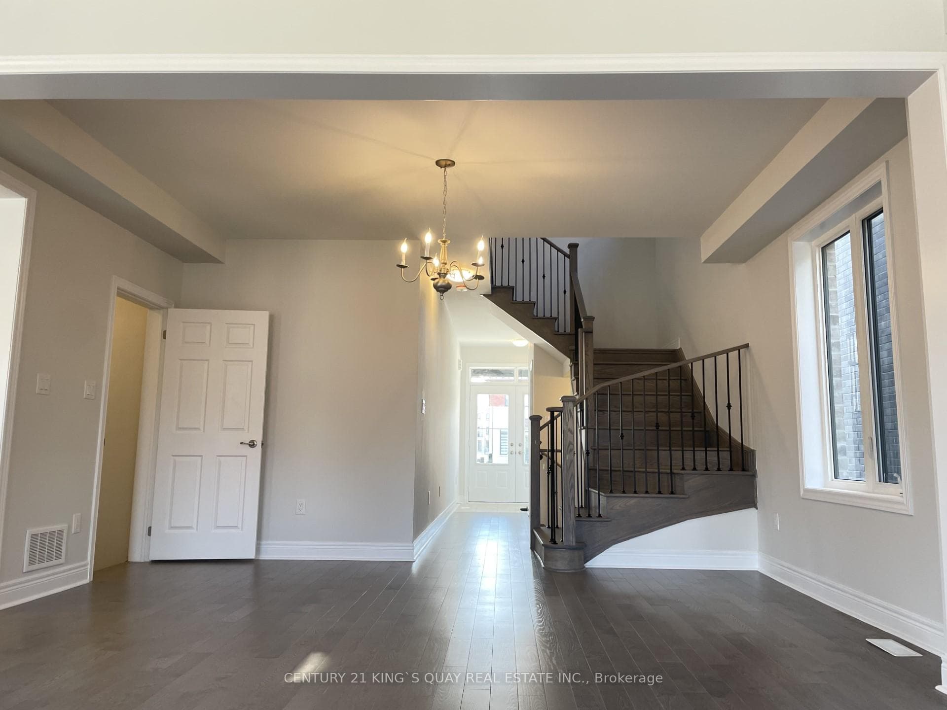 11 Jinnah Avenue photo 4