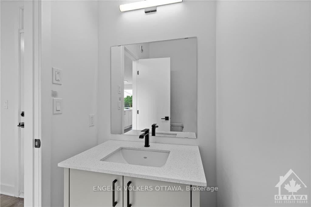 1260 MARENGER Street Unit H photo 15