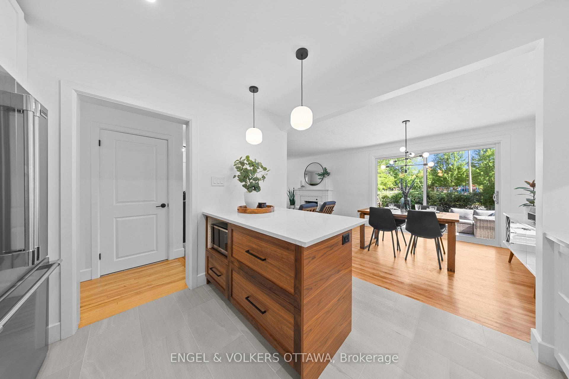 2161 Blossom Drive photo 18