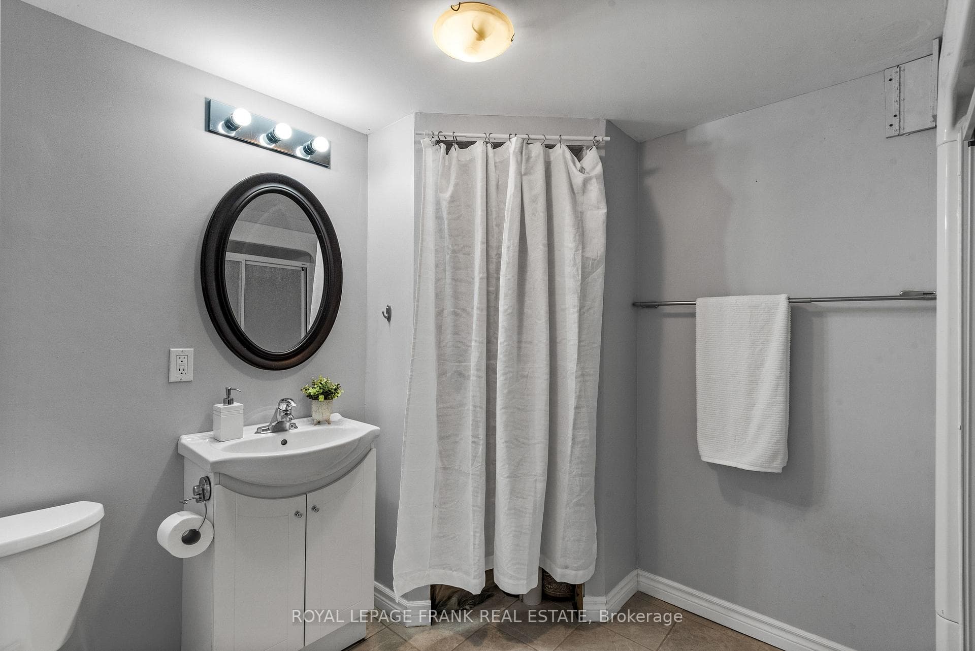 20 Carnegie Street photo 36
