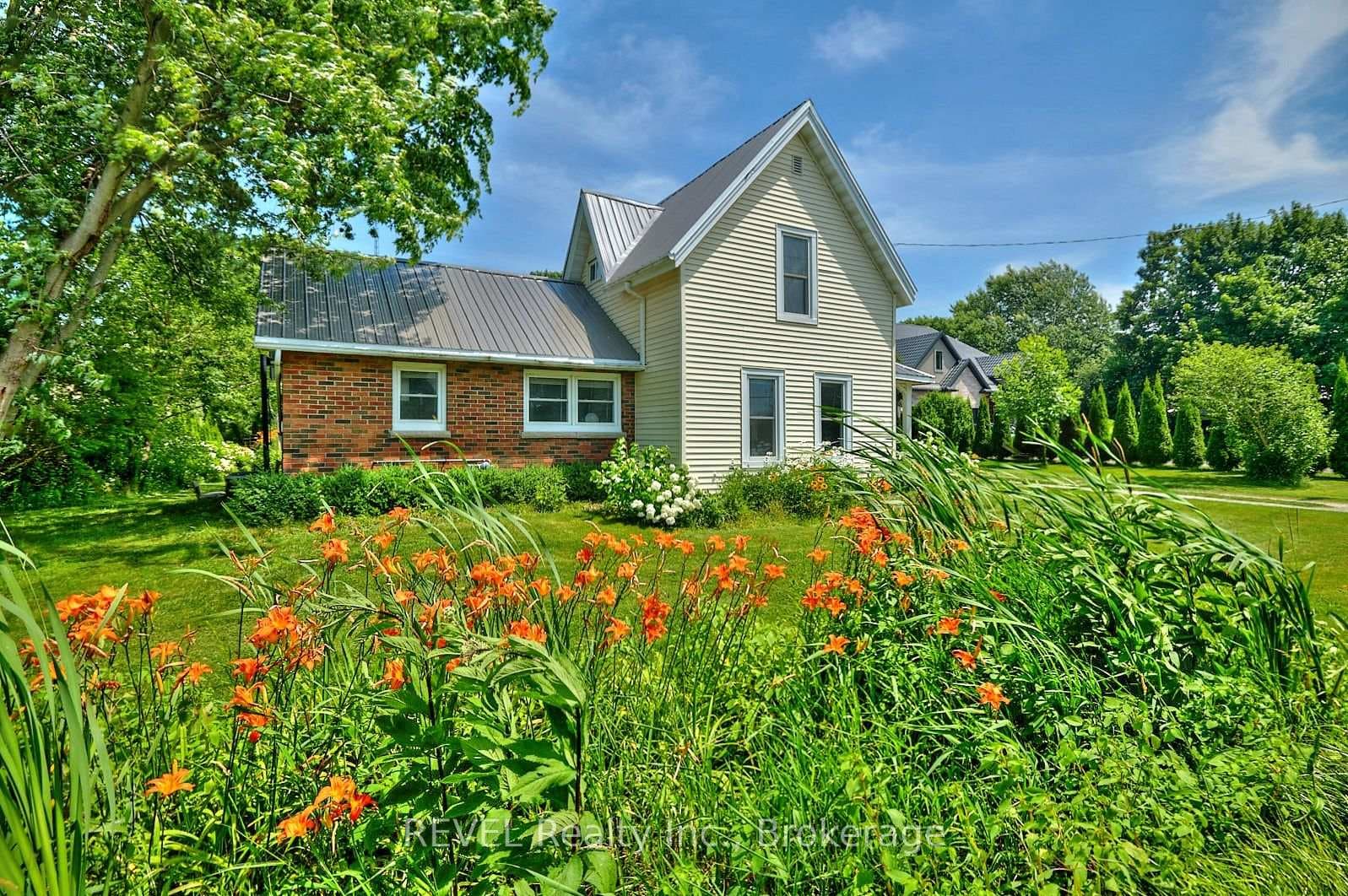1819 Balfour Street photo 4