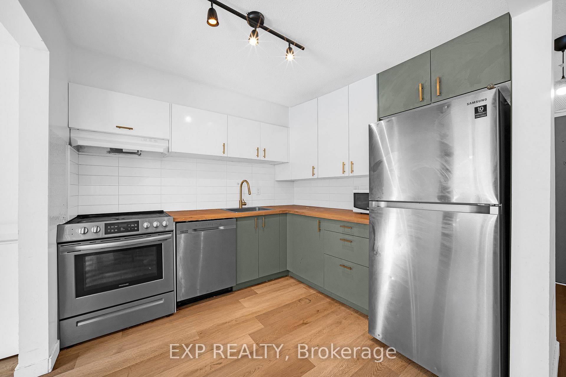 2080 Ogilvie Road Unit 11K photo 10
