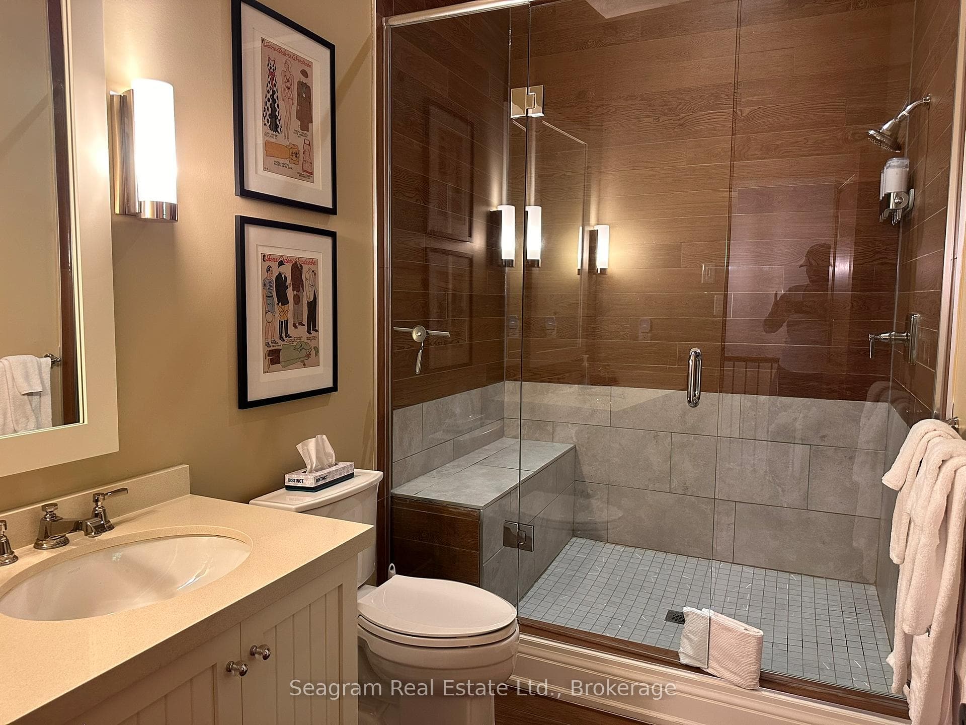 Shared 3 piece bathroom