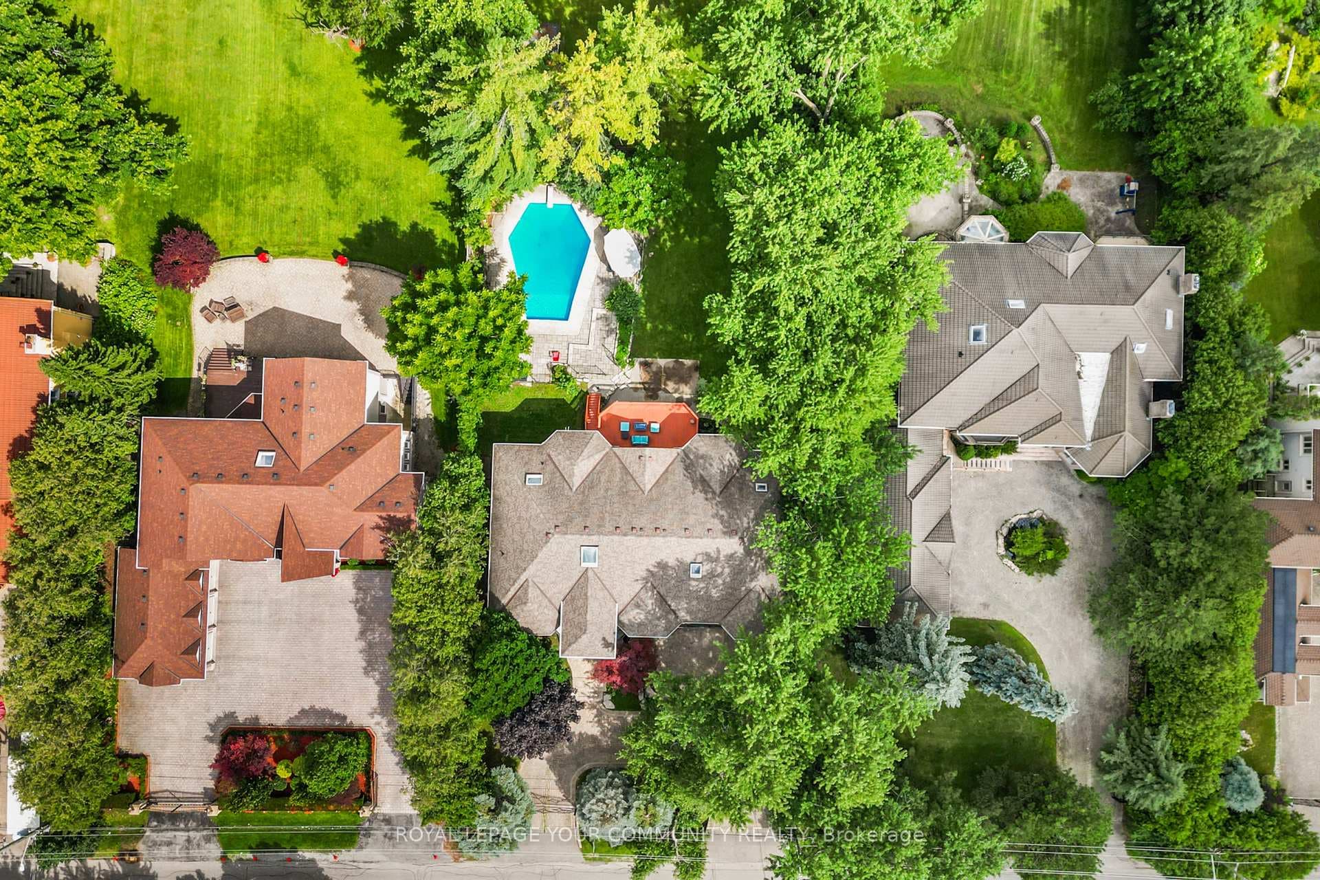 48 Arnold Avenue photo 46