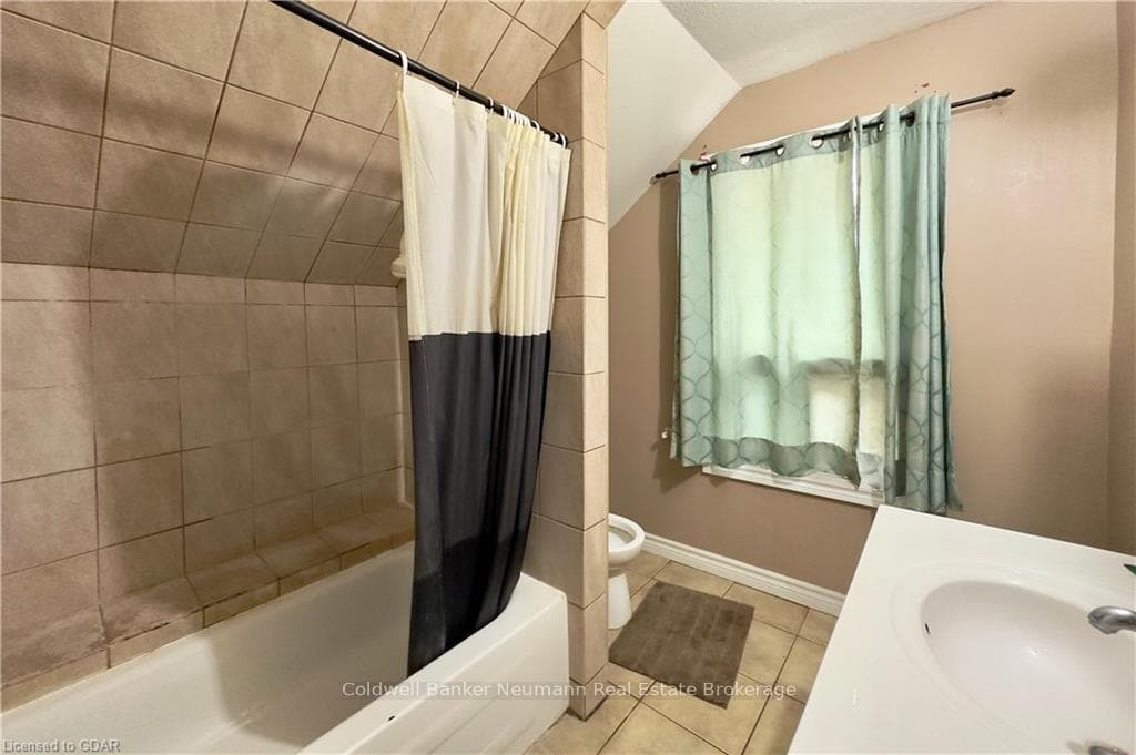124 ALICE Street photo 17