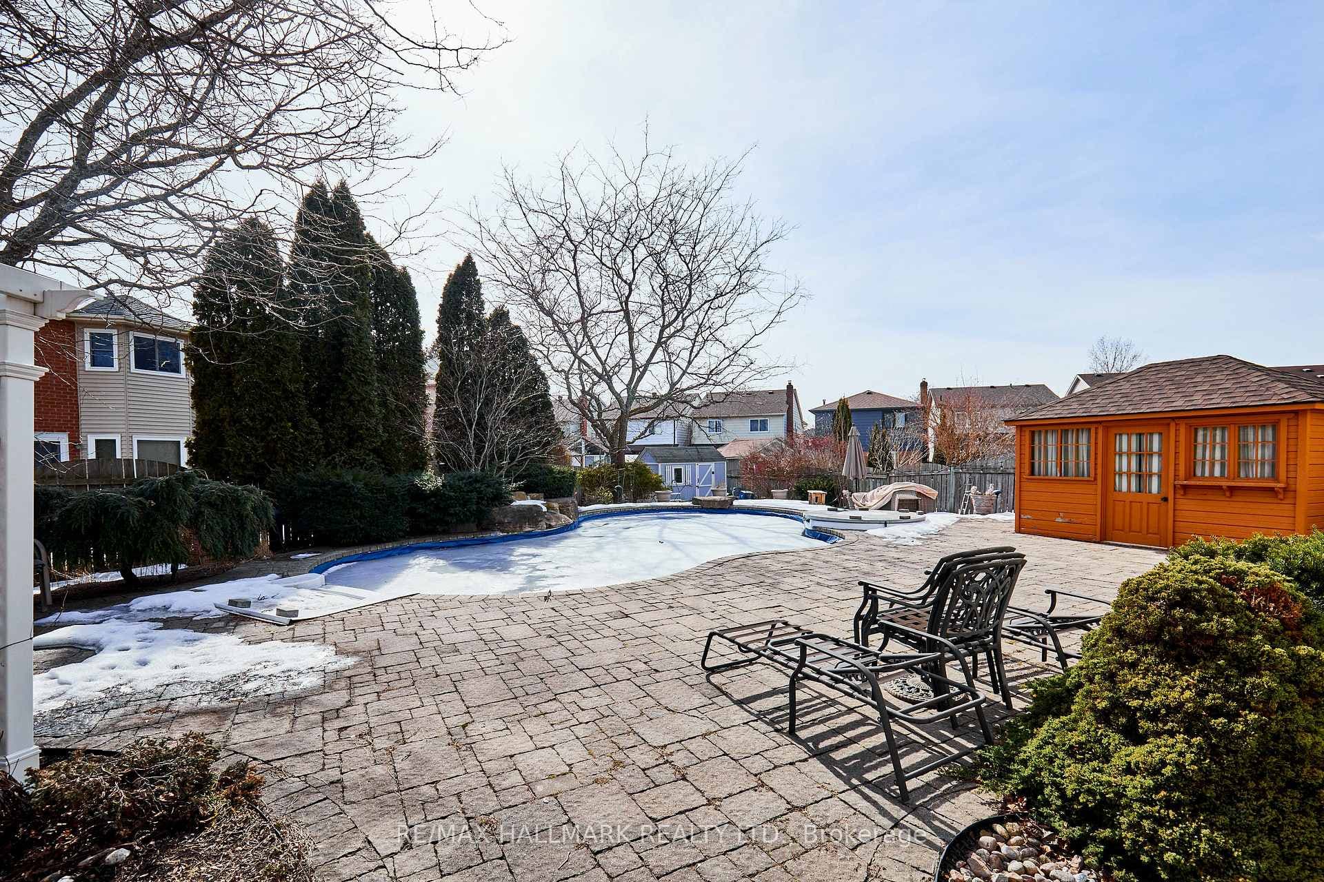 1302 Cornell Court photo 32