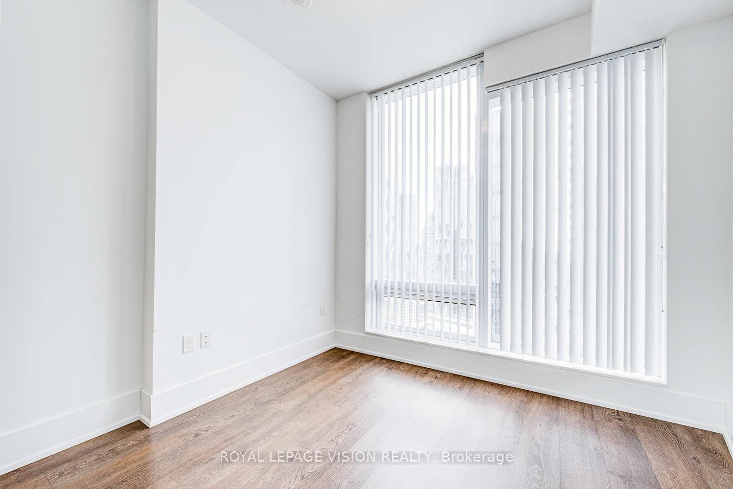 10 York Street Unit 4003 photo 11