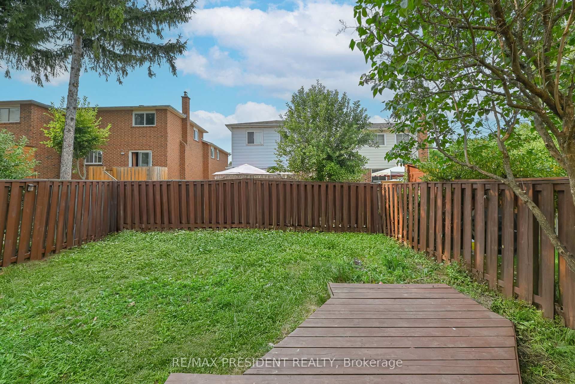 4 Lawnview Court photo 47